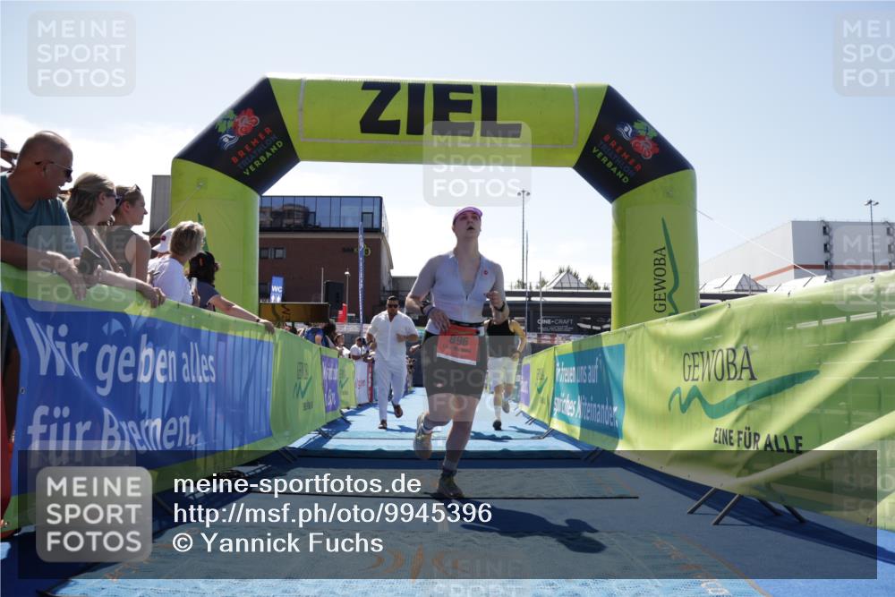 09.08.2026 - GEWOBA Citytriathlon Bremen Yannick Fuchs http://msf.ph/oto/9945396 09.08.2026 14:24:13 Ziel 652, 896 meine-sportfotos.de