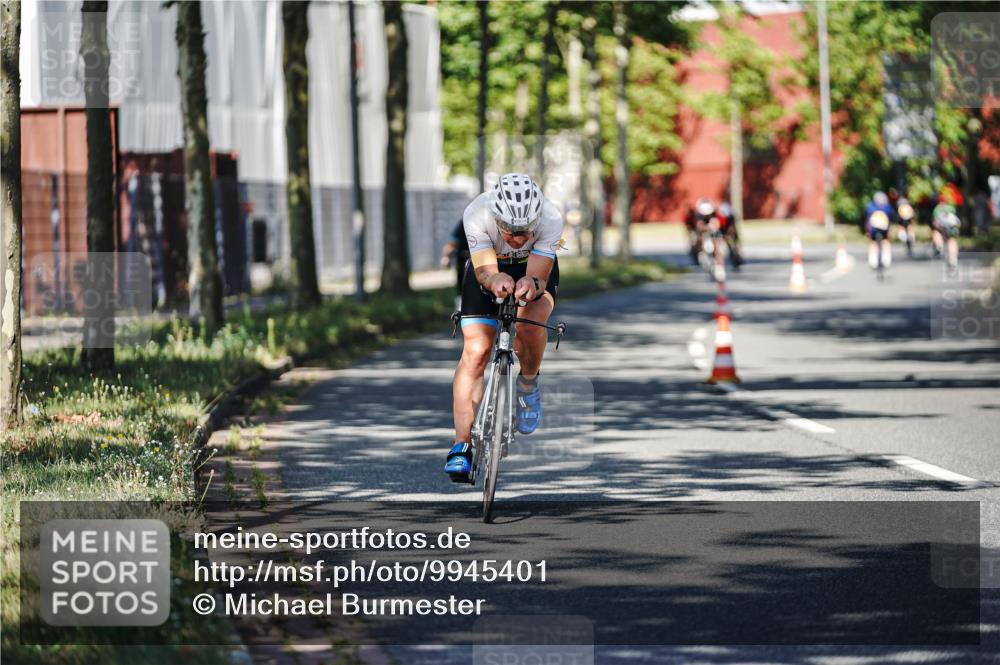 09.08.2026 - GEWOBA Citytriathlon Bremen Michael Burmester http://msf.ph/oto/9945401 09.08.2026 10:41:28 Radfahren 78, 308, 412 meine-sportfotos.de