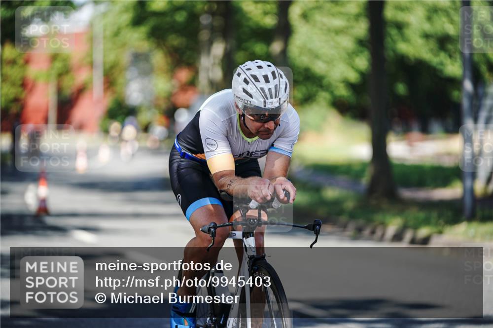 09.08.2026 - GEWOBA Citytriathlon Bremen Michael Burmester http://msf.ph/oto/9945403 09.08.2026 10:41:29 Radfahren 78, 308, 378, 412 meine-sportfotos.de