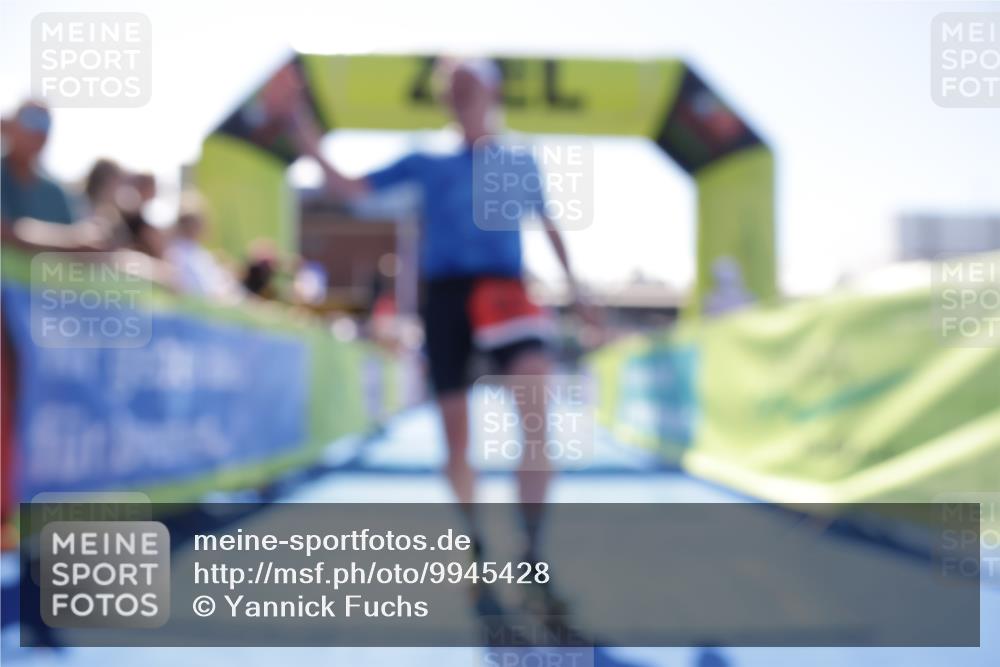 09.08.2026 - GEWOBA Citytriathlon Bremen Yannick Fuchs http://msf.ph/oto/9945428 09.08.2026 14:24:21 Ziel 590, 814, 1015, 1015 meine-sportfotos.de