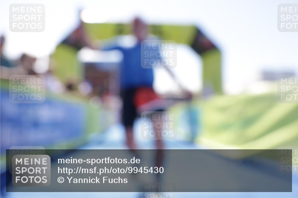 09.08.2026 - GEWOBA Citytriathlon Bremen Yannick Fuchs http://msf.ph/oto/9945430 09.08.2026 14:24:21 Ziel 590, 814, 1015, 1015 meine-sportfotos.de
