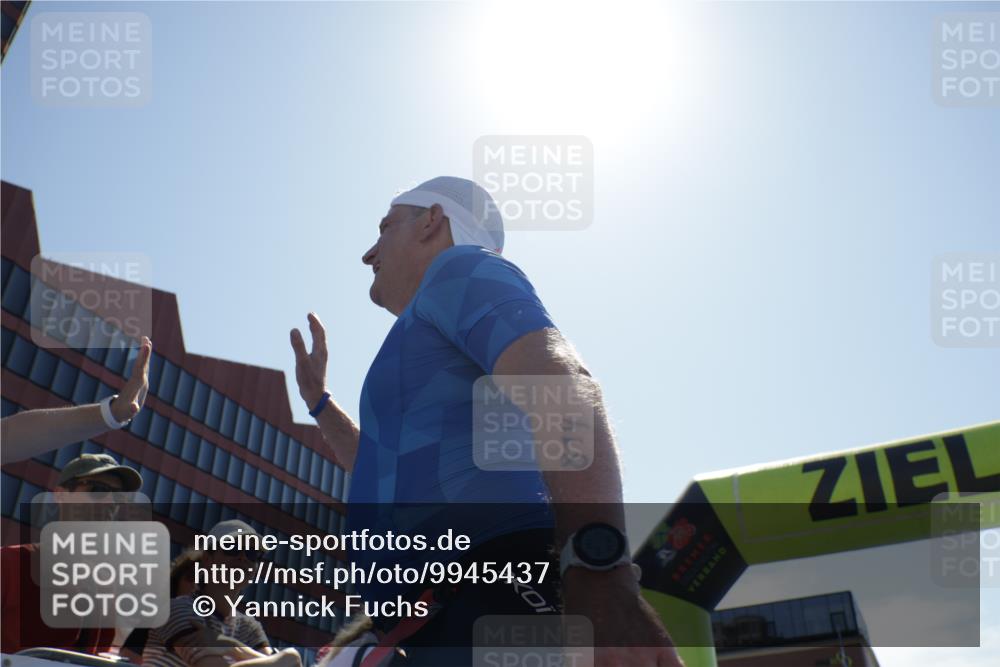 09.08.2026 - GEWOBA Citytriathlon Bremen Yannick Fuchs http://msf.ph/oto/9945437 09.08.2026 14:24:22 Ziel 590, 814, 1015, 1015 meine-sportfotos.de