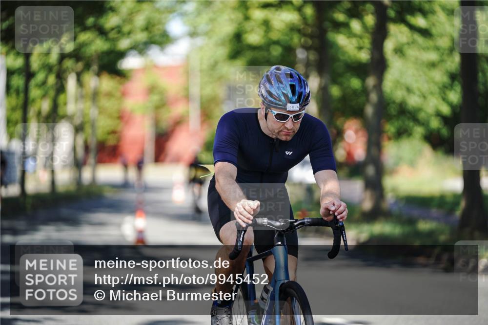 09.08.2026 - GEWOBA Citytriathlon Bremen Michael Burmester http://msf.ph/oto/9945452 09.08.2026 10:41:55 Radfahren 161, 291, 314, 358 meine-sportfotos.de