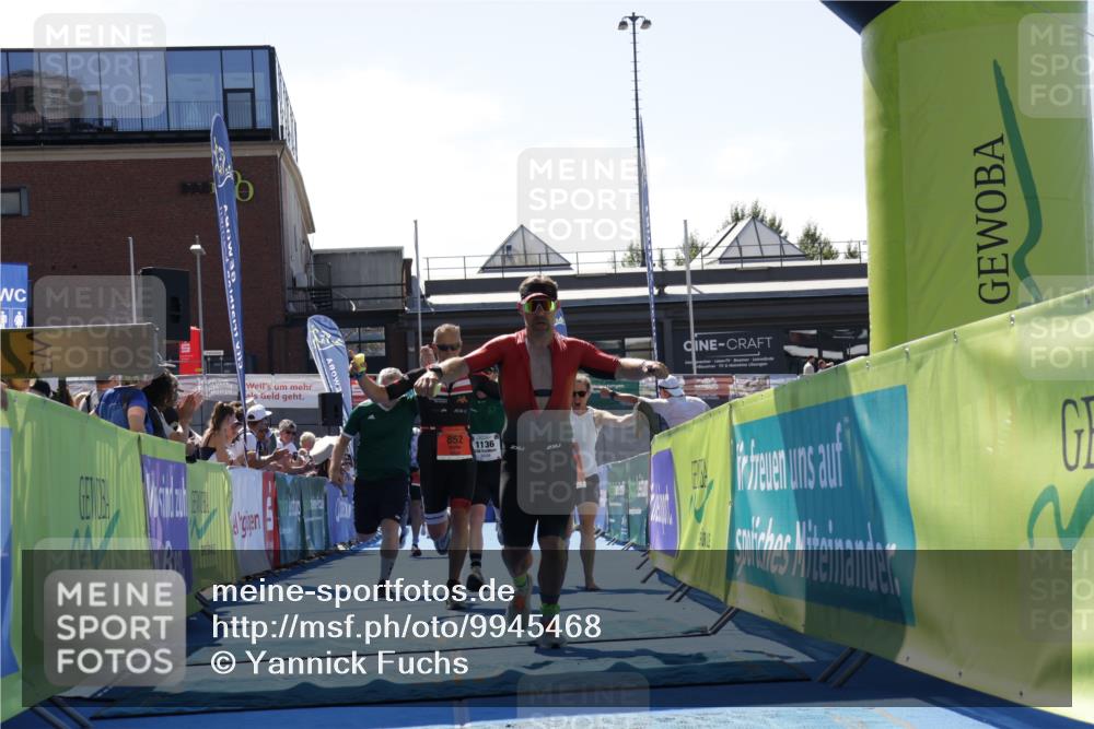 09.08.2026 - GEWOBA Citytriathlon Bremen Yannick Fuchs http://msf.ph/oto/9945468 09.08.2026 14:24:30 Ziel 807, 852, 857, 1015, 1015, 1136 meine-sportfotos.de