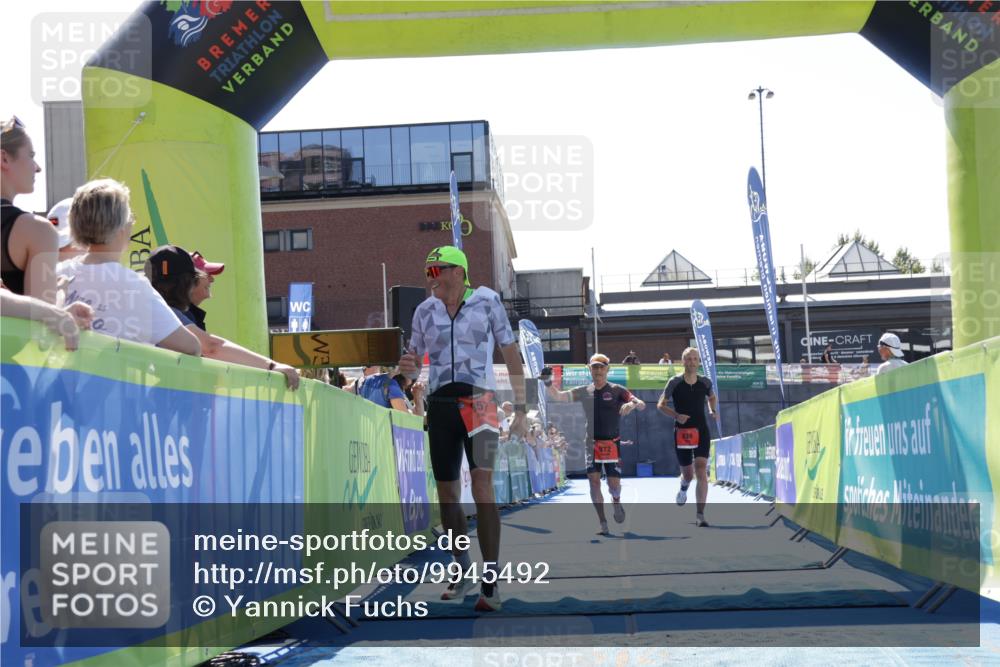 09.08.2026 - GEWOBA Citytriathlon Bremen Yannick Fuchs http://msf.ph/oto/9945492 09.08.2026 14:24:37 Ziel 839, 857, 872, 1136 meine-sportfotos.de