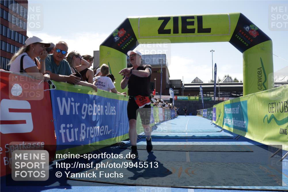 09.08.2026 - GEWOBA Citytriathlon Bremen Yannick Fuchs http://msf.ph/oto/9945513 09.08.2026 14:24:50 Ziel 824, 954 meine-sportfotos.de