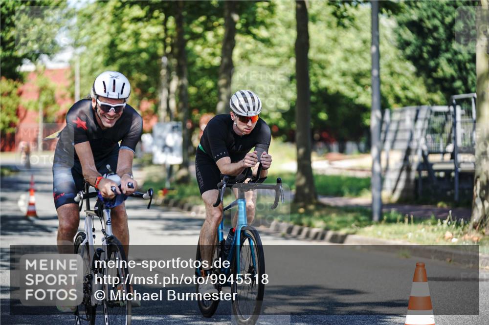 09.08.2026 - GEWOBA Citytriathlon Bremen Michael Burmester http://msf.ph/oto/9945518 09.08.2026 10:42:28 Radfahren 286, 297, 322, 422, 475 meine-sportfotos.de