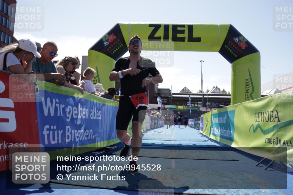09.08.2026 - GEWOBA Citytriathlon Bremen Yannick Fuchs http://msf.ph/oto/9945528 09.08.2026 14:25:03 Ziel 745, 812, 989, 1157 meine-sportfotos.de