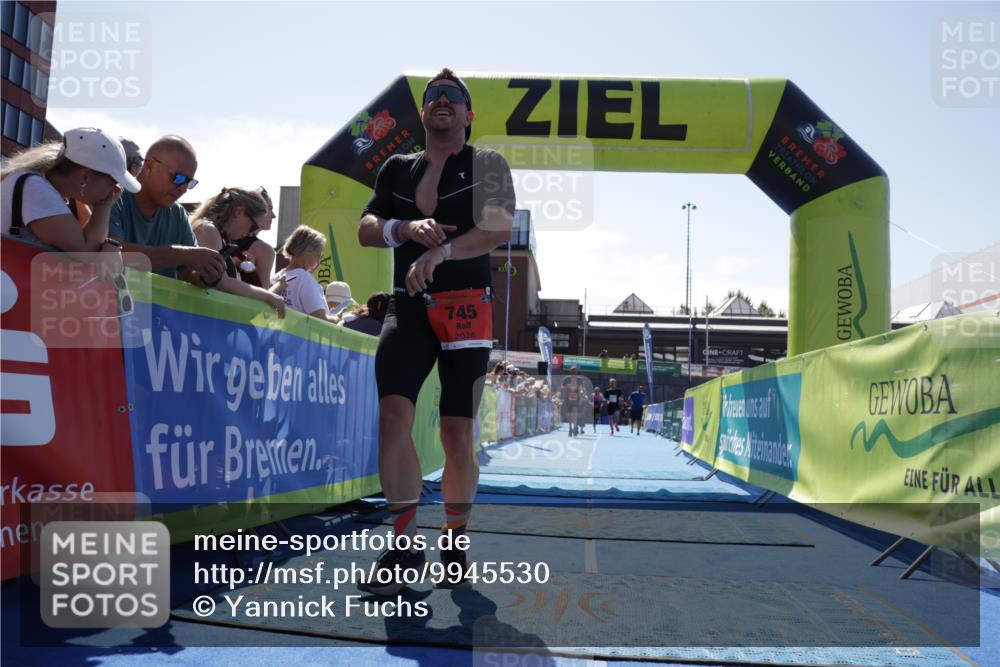 09.08.2026 - GEWOBA Citytriathlon Bremen Yannick Fuchs http://msf.ph/oto/9945530 09.08.2026 14:25:03 Ziel 745, 812, 989, 1157 meine-sportfotos.de