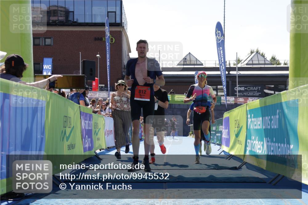 09.08.2026 - GEWOBA Citytriathlon Bremen Yannick Fuchs http://msf.ph/oto/9945532 09.08.2026 14:25:07 Ziel 812, 989, 1157 meine-sportfotos.de