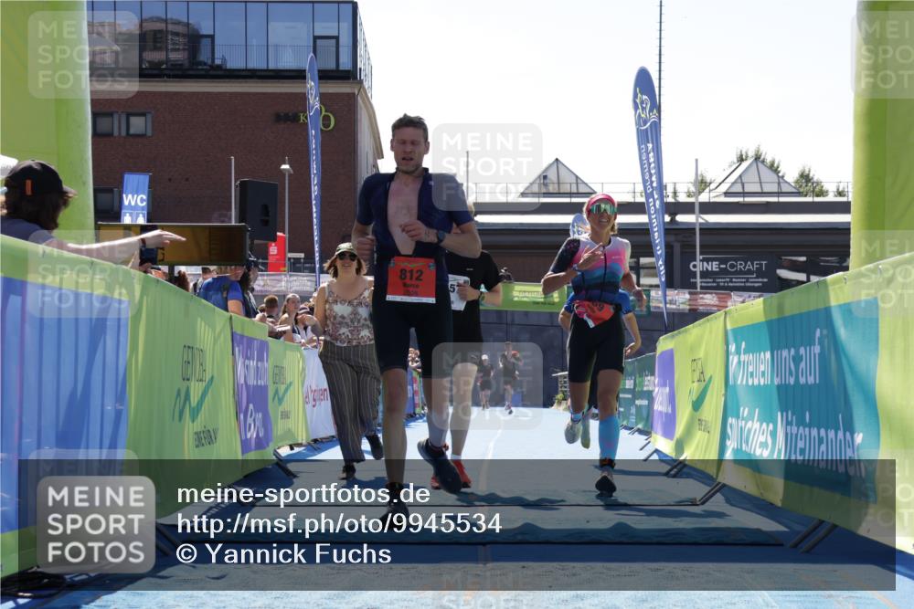 09.08.2026 - GEWOBA Citytriathlon Bremen Yannick Fuchs http://msf.ph/oto/9945534 09.08.2026 14:25:07 Ziel 812, 989, 1157 meine-sportfotos.de
