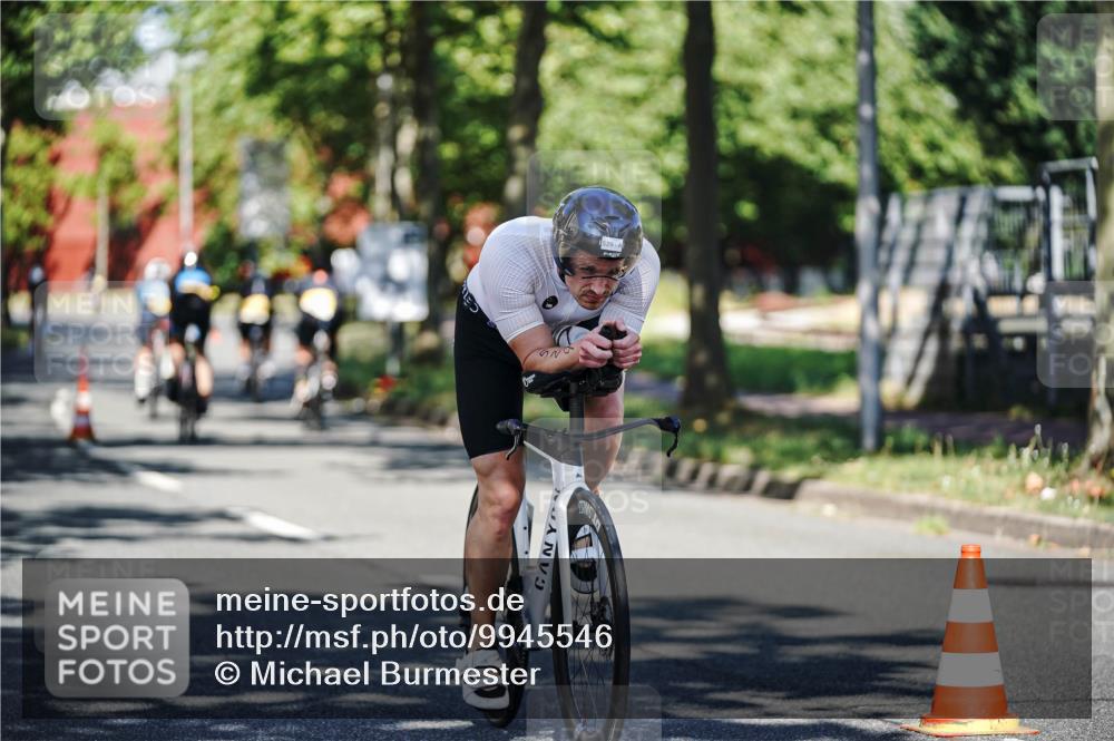 09.08.2026 - GEWOBA Citytriathlon Bremen Michael Burmester http://msf.ph/oto/9945546 09.08.2026 10:42:44 Radfahren 199, 297, 529 meine-sportfotos.de