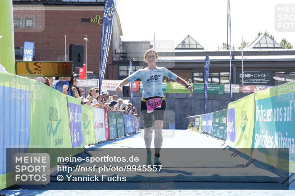 09.08.2026 - GEWOBA Citytriathlon Bremen Yannick Fuchs http://msf.ph/oto/9945557 09.08.2026 14:25:31 Ziel 1017, 1017 meine-sportfotos.de