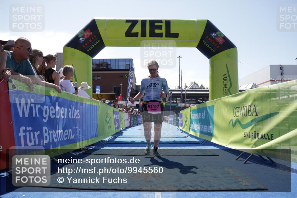 09.08.2026 - GEWOBA Citytriathlon Bremen Yannick Fuchs http://msf.ph/oto/9945560 09.08.2026 14:25:33 Ziel 1017, 1017 meine-sportfotos.de