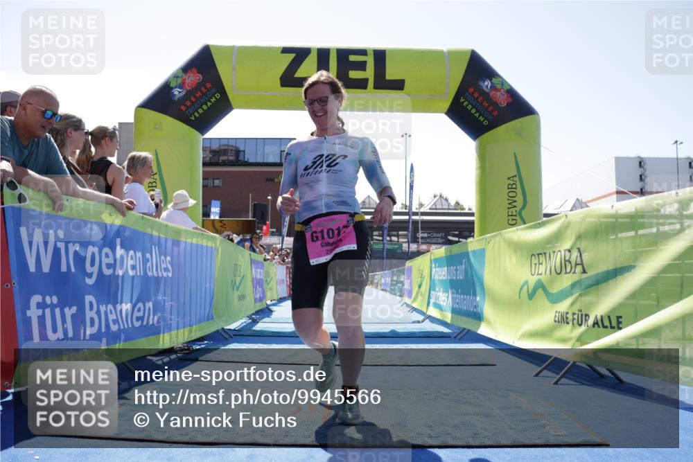 09.08.2026 - GEWOBA Citytriathlon Bremen Yannick Fuchs http://msf.ph/oto/9945566 09.08.2026 14:25:34 Ziel 1017, 1017 meine-sportfotos.de