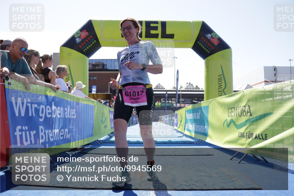 09.08.2026 - GEWOBA Citytriathlon Bremen Yannick Fuchs http://msf.ph/oto/9945569 09.08.2026 14:25:34 Ziel 1017, 1017 meine-sportfotos.de
