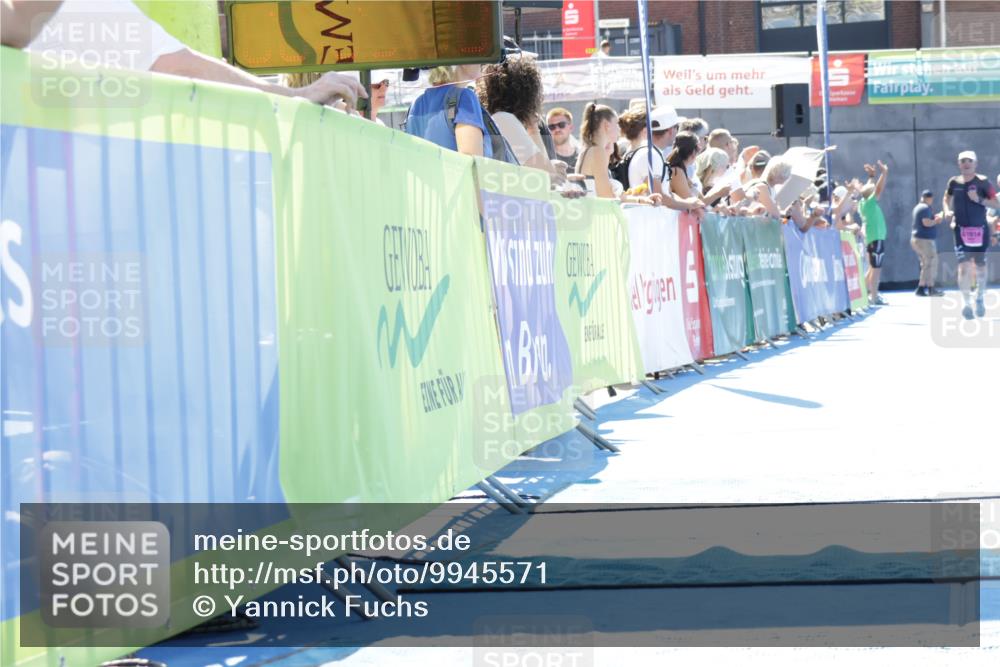 09.08.2026 - GEWOBA Citytriathlon Bremen Yannick Fuchs http://msf.ph/oto/9945571 09.08.2026 14:26:12 Ziel  meine-sportfotos.de