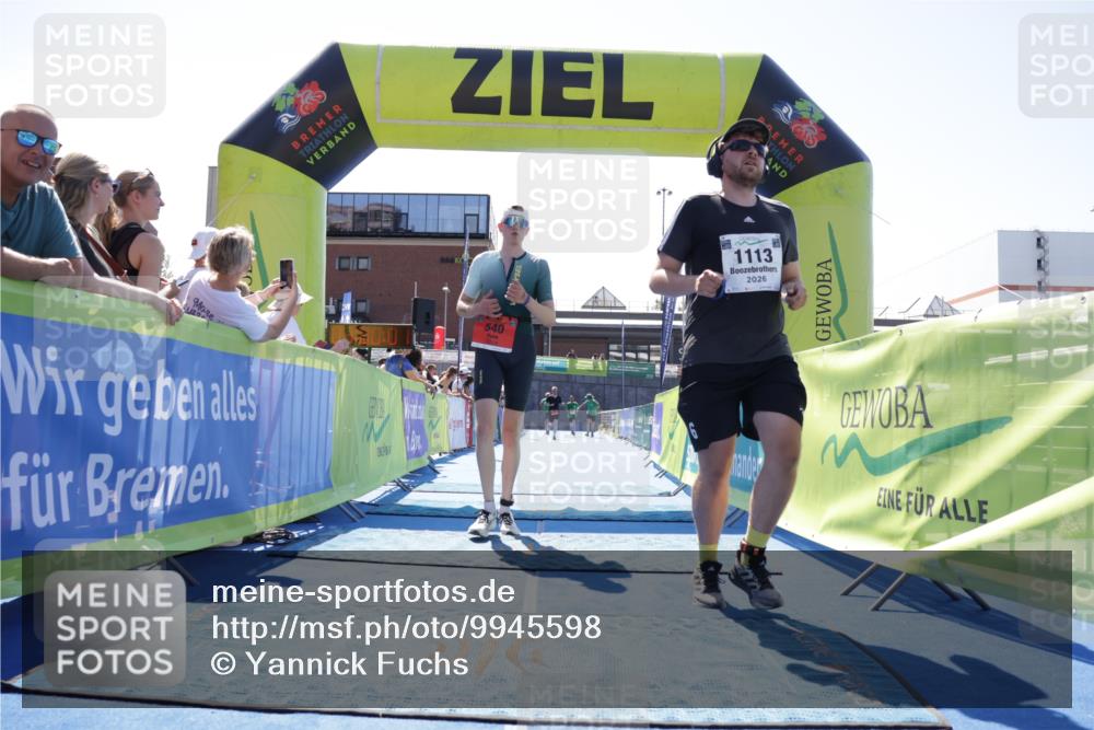 09.08.2026 - GEWOBA Citytriathlon Bremen Yannick Fuchs http://msf.ph/oto/9945598 09.08.2026 14:26:24 Ziel 540, 592, 1014, 1014, 1113 meine-sportfotos.de