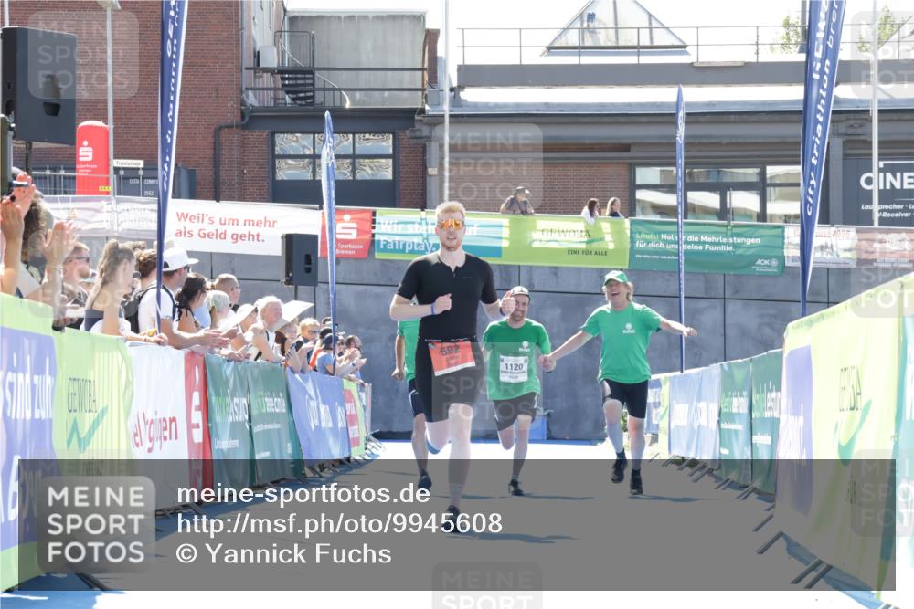 09.08.2026 - GEWOBA Citytriathlon Bremen Yannick Fuchs http://msf.ph/oto/9945608 09.08.2026 14:26:27 Ziel 540, 592, 1113, 1120 meine-sportfotos.de