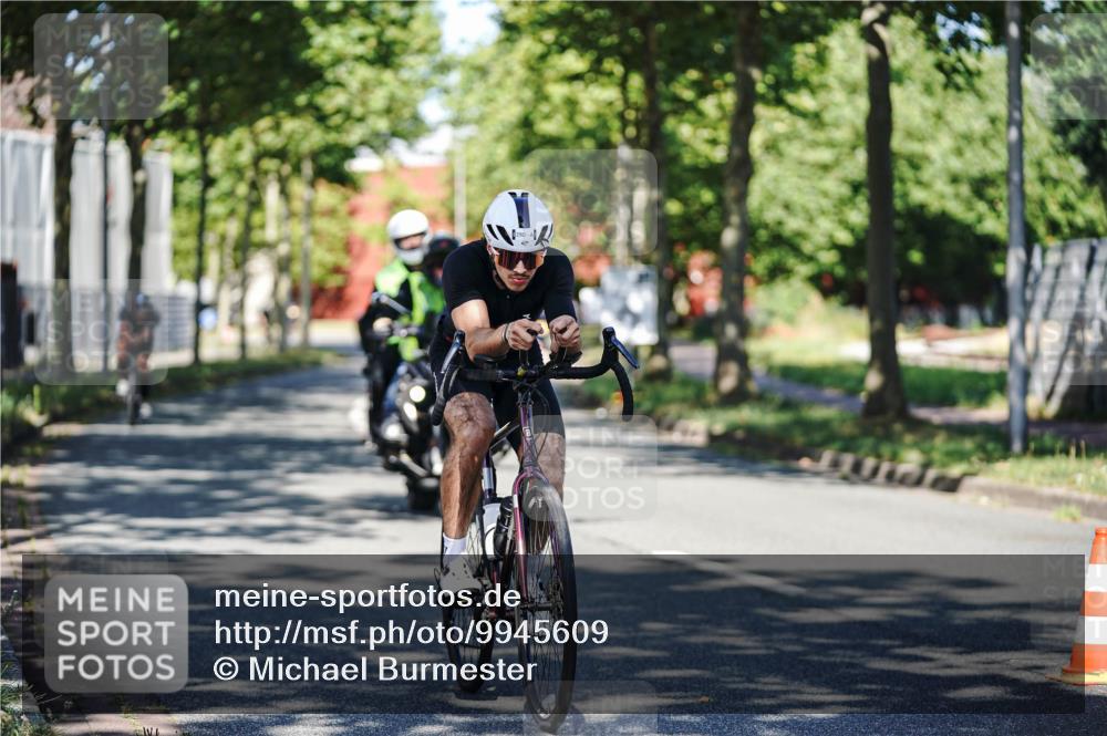 09.08.2026 - GEWOBA Citytriathlon Bremen Michael Burmester http://msf.ph/oto/9945609 09.08.2026 10:43:24 Radfahren 290, 315, 319, 321, 463 meine-sportfotos.de