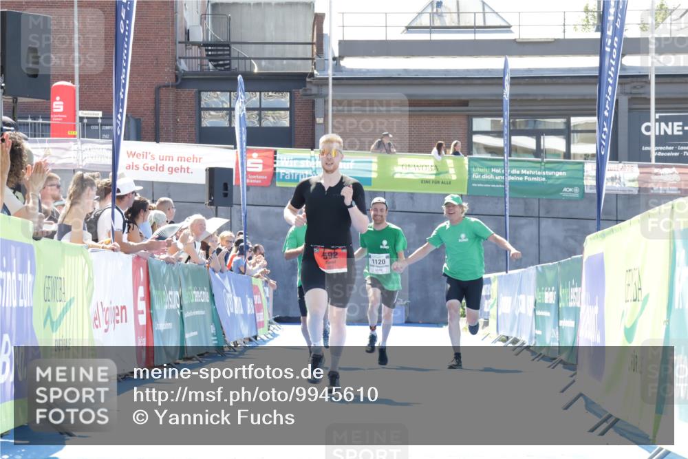 09.08.2026 - GEWOBA Citytriathlon Bremen Yannick Fuchs http://msf.ph/oto/9945610 09.08.2026 14:26:28 Ziel 540, 592, 1113, 1120 meine-sportfotos.de