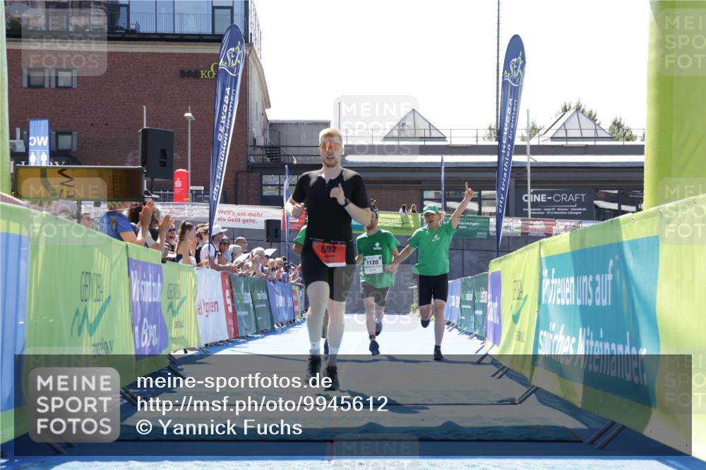 09.08.2026 - GEWOBA Citytriathlon Bremen Yannick Fuchs http://msf.ph/oto/9945612 09.08.2026 14:26:29 Ziel 592, 1120 meine-sportfotos.de
