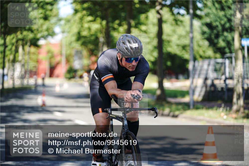 09.08.2026 - GEWOBA Citytriathlon Bremen Michael Burmester http://msf.ph/oto/9945619 09.08.2026 10:43:27 Radfahren 290, 315, 319, 375, 463 meine-sportfotos.de
