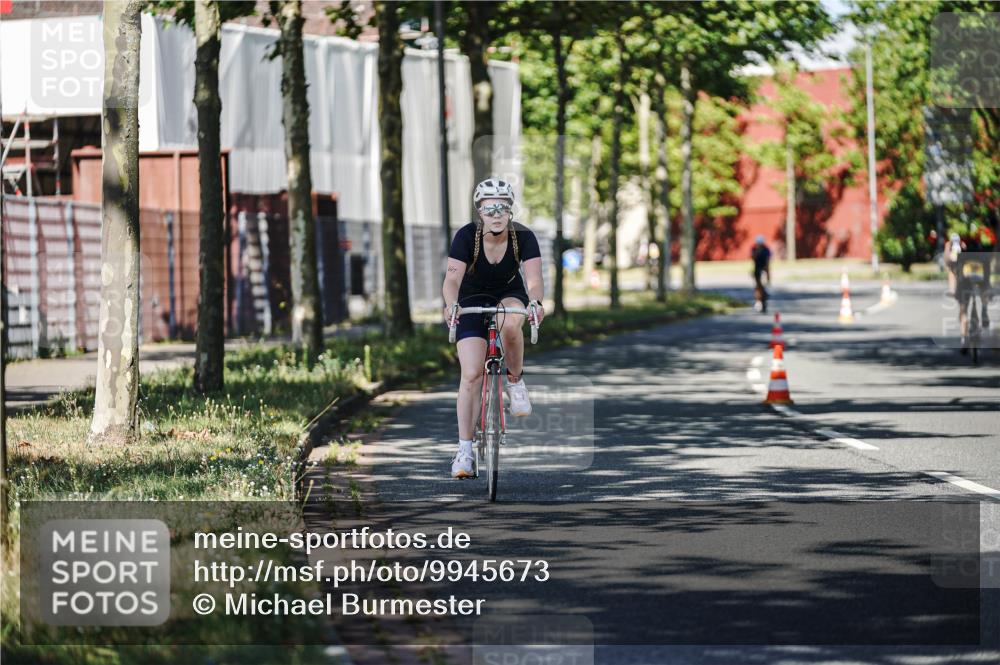 09.08.2026 - GEWOBA Citytriathlon Bremen Michael Burmester http://msf.ph/oto/9945673 09.08.2026 10:44:07 Radfahren 383, 441 meine-sportfotos.de