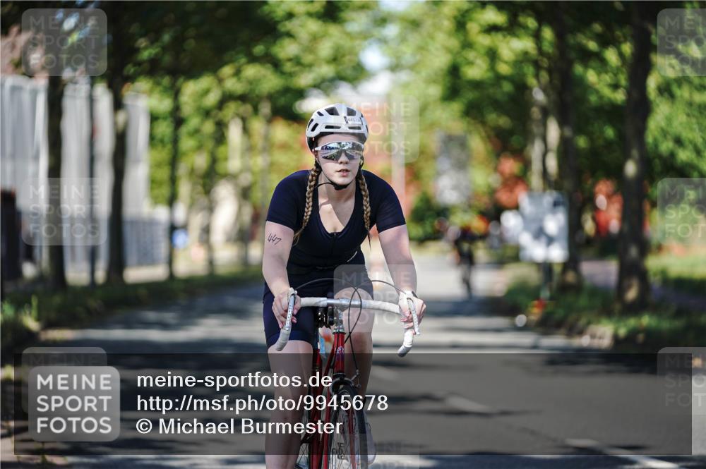 09.08.2026 - GEWOBA Citytriathlon Bremen Michael Burmester http://msf.ph/oto/9945678 09.08.2026 10:44:08 Radfahren 383, 441 meine-sportfotos.de