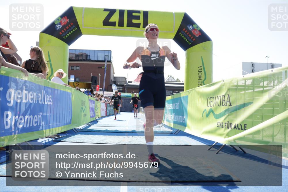 09.08.2026 - GEWOBA Citytriathlon Bremen Yannick Fuchs http://msf.ph/oto/9945679 09.08.2026 14:27:26 Ziel 798, 864, 956 meine-sportfotos.de
