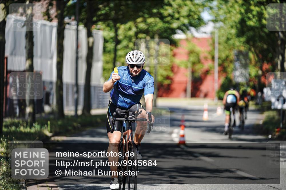 09.08.2026 - GEWOBA Citytriathlon Bremen Michael Burmester http://msf.ph/oto/9945684 09.08.2026 10:44:17 Radfahren 383 meine-sportfotos.de