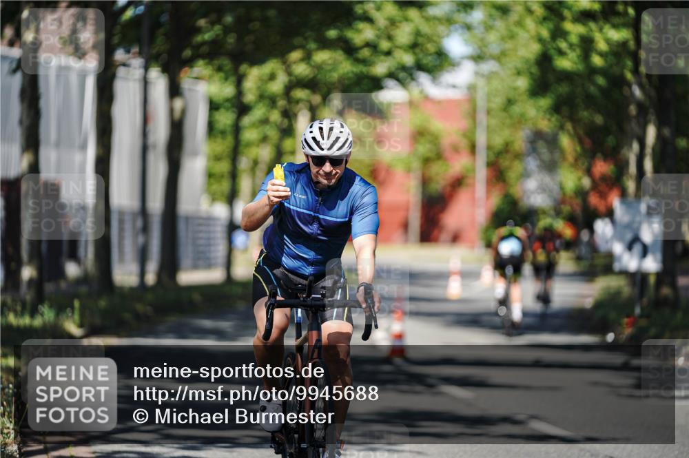 09.08.2026 - GEWOBA Citytriathlon Bremen Michael Burmester http://msf.ph/oto/9945688 09.08.2026 10:44:17 Radfahren 383 meine-sportfotos.de