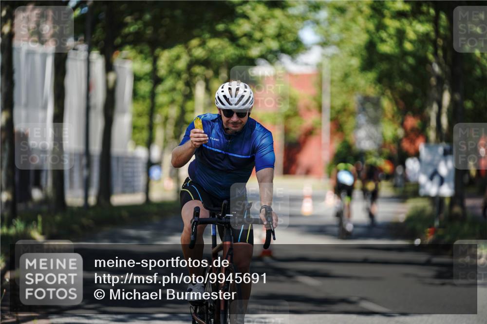 09.08.2026 - GEWOBA Citytriathlon Bremen Michael Burmester http://msf.ph/oto/9945691 09.08.2026 10:44:17 Radfahren 383 meine-sportfotos.de