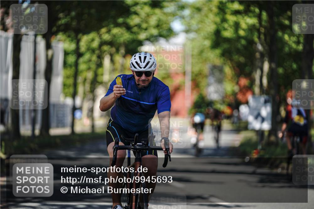 09.08.2026 - GEWOBA Citytriathlon Bremen Michael Burmester http://msf.ph/oto/9945693 09.08.2026 10:44:17 Radfahren 383 meine-sportfotos.de