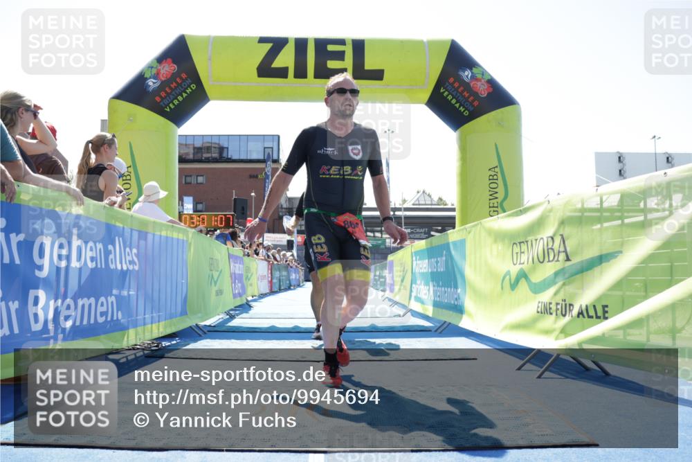 09.08.2026 - GEWOBA Citytriathlon Bremen Yannick Fuchs http://msf.ph/oto/9945694 09.08.2026 14:27:29 Ziel 798, 864, 956 meine-sportfotos.de