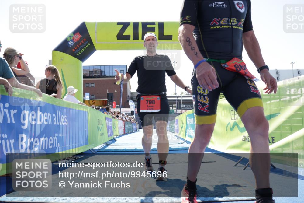 09.08.2026 - GEWOBA Citytriathlon Bremen Yannick Fuchs http://msf.ph/oto/9945696 09.08.2026 14:27:31 Ziel 798, 864 meine-sportfotos.de