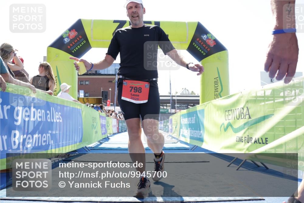 09.08.2026 - GEWOBA Citytriathlon Bremen Yannick Fuchs http://msf.ph/oto/9945700 09.08.2026 14:27:31 Ziel 798, 864 meine-sportfotos.de