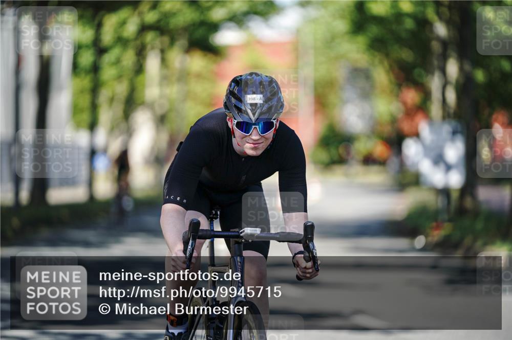 09.08.2026 - GEWOBA Citytriathlon Bremen Michael Burmester http://msf.ph/oto/9945715 09.08.2026 10:44:48 Radfahren 231, 398, 523 meine-sportfotos.de
