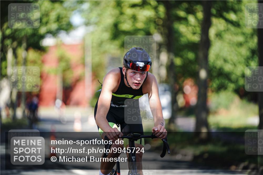 09.08.2026 - GEWOBA Citytriathlon Bremen Michael Burmester http://msf.ph/oto/9945724 09.08.2026 10:44:52 Radfahren 221, 231, 342, 391, 398, 523 meine-sportfotos.de
