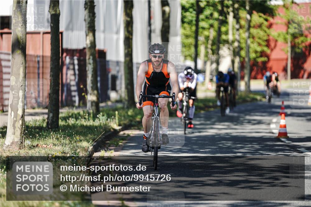 09.08.2026 - GEWOBA Citytriathlon Bremen Michael Burmester http://msf.ph/oto/9945726 09.08.2026 10:44:54 Radfahren 221, 231, 342, 391, 398, 519, 523 meine-sportfotos.de