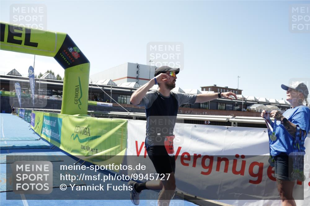 09.08.2026 - GEWOBA Citytriathlon Bremen Yannick Fuchs http://msf.ph/oto/9945727 09.08.2026 14:28:03 Ziel 726 meine-sportfotos.de