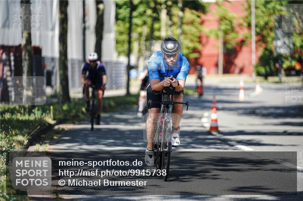 09.08.2026 - GEWOBA Citytriathlon Bremen Michael Burmester http://msf.ph/oto/9945738 09.08.2026 10:44:57 Radfahren 221, 231, 342, 391, 398, 519 meine-sportfotos.de