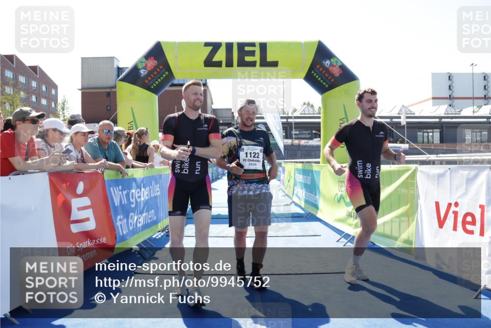 09.08.2026 - GEWOBA Citytriathlon Bremen Yannick Fuchs http://msf.ph/oto/9945752 09.08.2026 14:28:23 Ziel 1122 meine-sportfotos.de