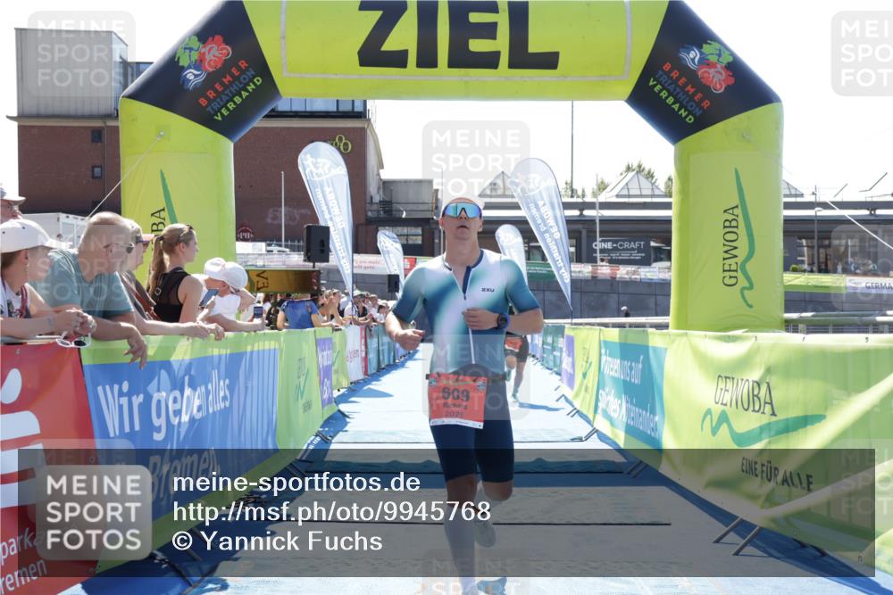 09.08.2026 - GEWOBA Citytriathlon Bremen Yannick Fuchs http://msf.ph/oto/9945768 09.08.2026 14:28:43 Ziel 609, 919 meine-sportfotos.de