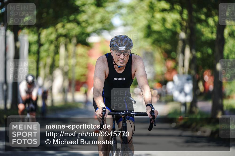 09.08.2026 - GEWOBA Citytriathlon Bremen Michael Burmester http://msf.ph/oto/9945770 09.08.2026 10:45:46 Radfahren 355, 400, 465, 528 meine-sportfotos.de