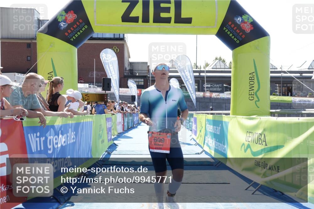 09.08.2026 - GEWOBA Citytriathlon Bremen Yannick Fuchs http://msf.ph/oto/9945771 09.08.2026 14:28:43 Ziel 609, 919 meine-sportfotos.de