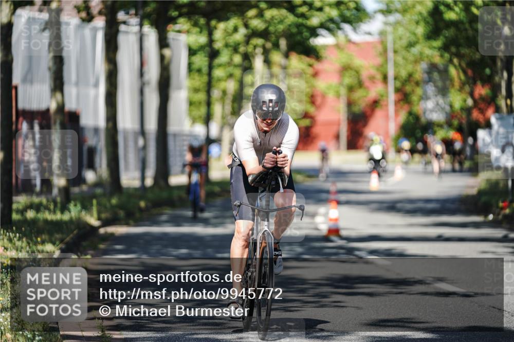 09.08.2026 - GEWOBA Citytriathlon Bremen Michael Burmester http://msf.ph/oto/9945772 09.08.2026 10:45:47 Radfahren 355, 400, 465, 528 meine-sportfotos.de