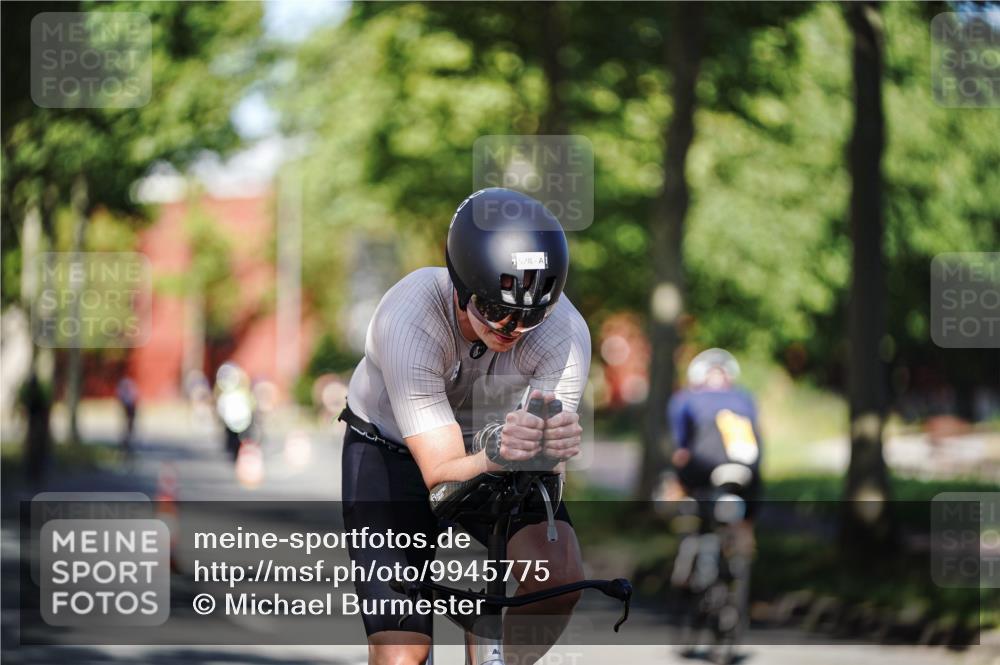 09.08.2026 - GEWOBA Citytriathlon Bremen Michael Burmester http://msf.ph/oto/9945775 09.08.2026 10:45:48 Radfahren 355, 400, 465, 478, 528 meine-sportfotos.de
