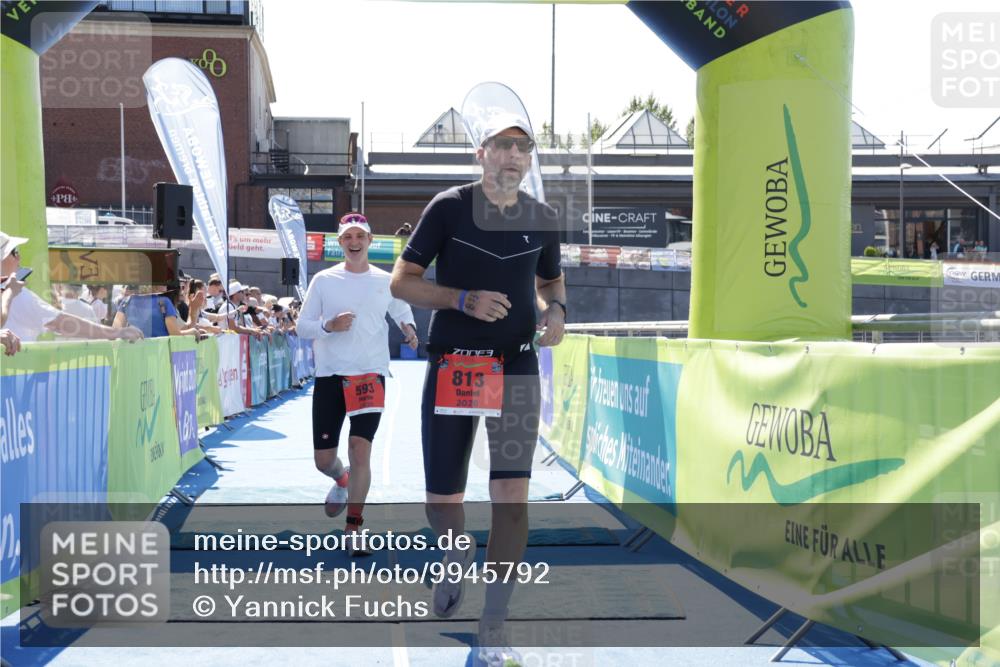 09.08.2026 - GEWOBA Citytriathlon Bremen Yannick Fuchs http://msf.ph/oto/9945792 09.08.2026 14:29:01 Ziel 593, 813 meine-sportfotos.de