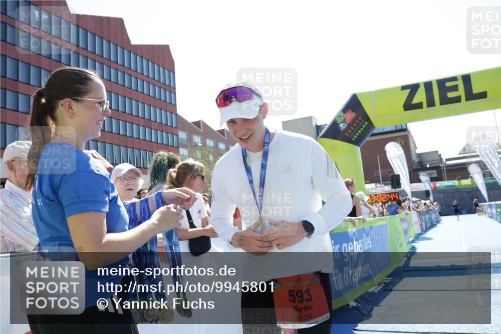 09.08.2026 - GEWOBA Citytriathlon Bremen Yannick Fuchs http://msf.ph/oto/9945801 09.08.2026 14:29:07 Ziel  meine-sportfotos.de
